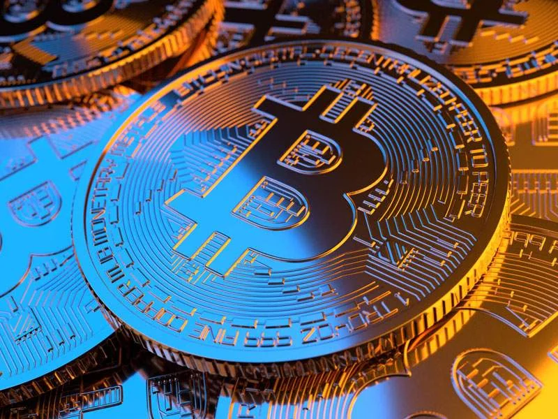 ماینر بیت کوین چیست و چگونه کار میکند؟ ماینر بیت کوین چیست