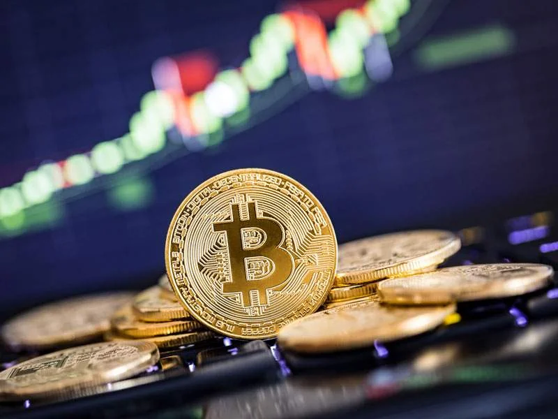 ماینر بیت کوین چیست و چگونه کار میکند؟ ماینر استخراج بیت کوین