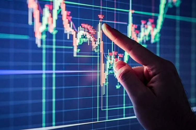 تشخیص روندهای بازار مالی با کمک خطوط روند