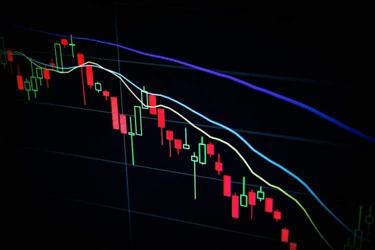 کسب درآمد از معاملات سوئینگ چگونه است؟