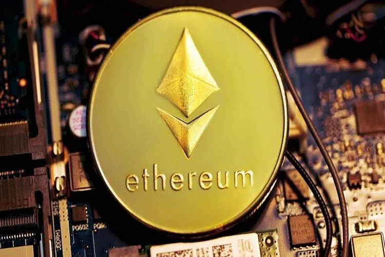 تفاوت بین تتر و اتریوم چیست؟ کدام را بخریم